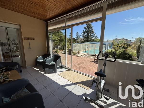 Maison 10 pièces de 214 m² à Loudun (86200)