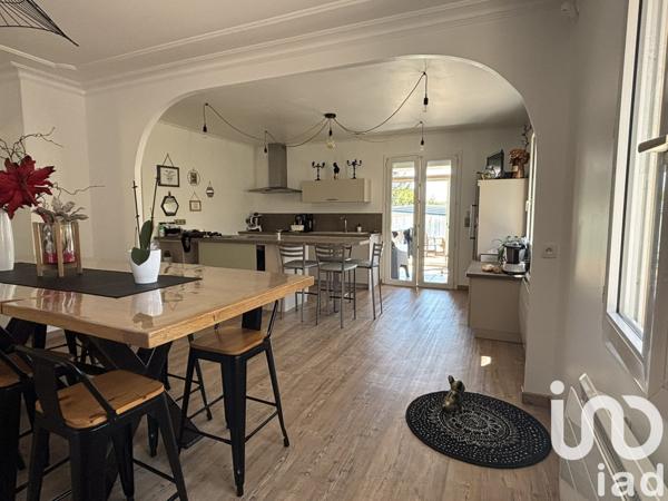 Maison 10 pièces de 214 m² à Loudun (86200)