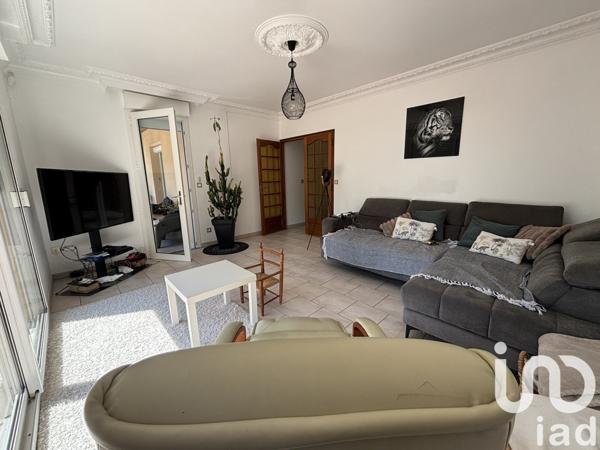 Maison 10 pièces de 214 m² à Loudun (86200)