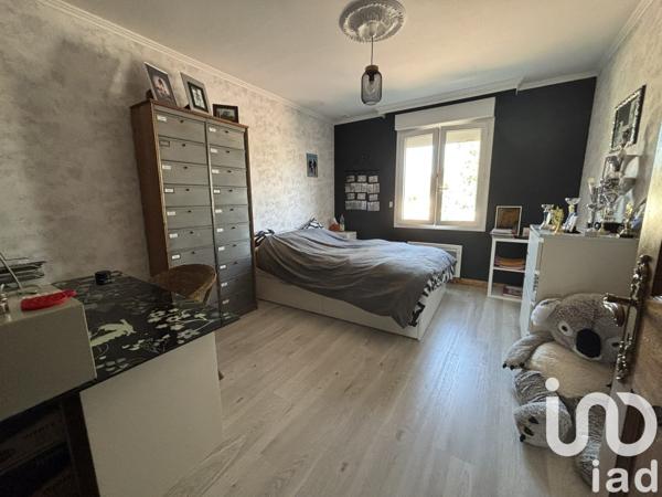 Maison 10 pièces de 214 m² à Loudun (86200)