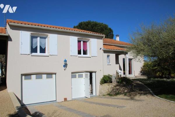 AIFFRES, BELLE MAISON EN PARFAIT ETAT DE 140 M2 HABITABLE SUR TERRAIN PAYSAGE DE 1210M2