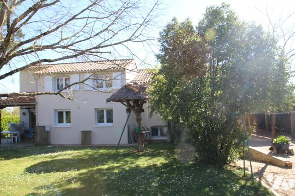 AIFFRES, BELLE MAISON EN PARFAIT ETAT DE 140 M2 HABITABLE SUR TERRAIN PAYSAGE DE 1210M2