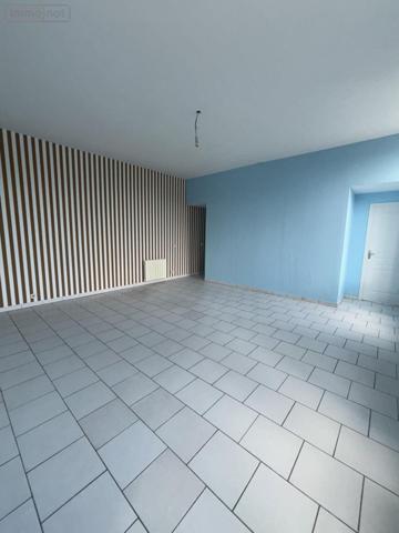 Appartement à louer à Orbec dans le Calvados (14290), ref : 14058-L365