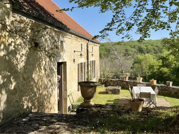 Maison ancienne - Salignac eyvigues Maison de caractère rénovée avec piscine et vue dégagée entre Sarlat et Souillac