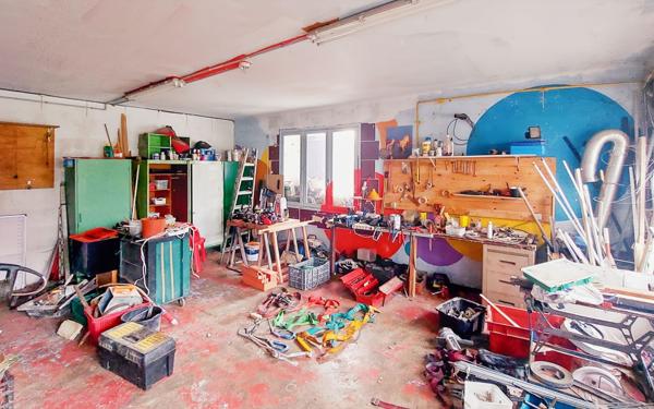 Maison à vendre    15 pièces • 770 m2 Reillanne