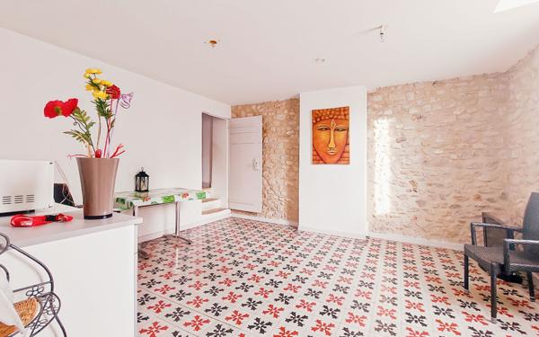 Maison à vendre    15 pièces • 770 m2 Reillanne