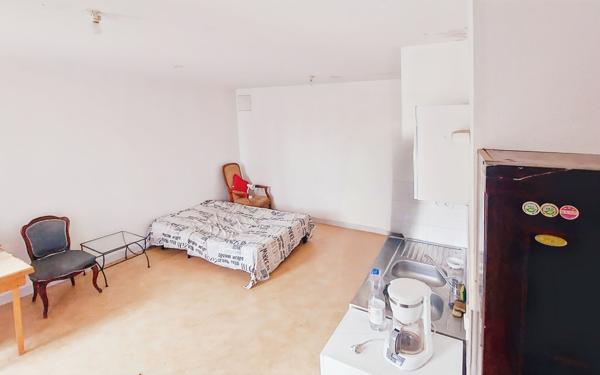 Maison à vendre    15 pièces • 770 m2 Reillanne