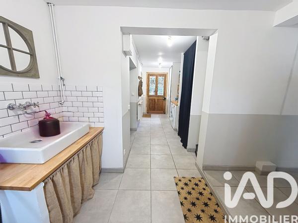 Maison à vendre 7 pièces 225 m² Bourg-Achard