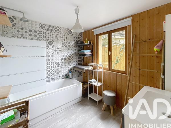 Maison à vendre 7 pièces 225 m² Bourg-Achard