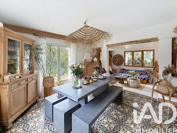 Maison à vendre 7 pièces 225 m² Bourg-Achard