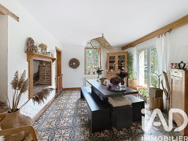 Maison à vendre 7 pièces 225 m² Bourg-Achard