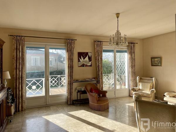 Maison avec garage et piscine secteur La Terrasse