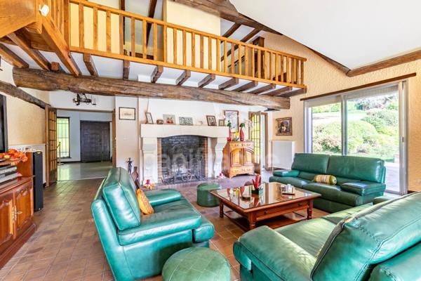 Maison à vendre 10 pièces CHEZY SUR MARNE (02)