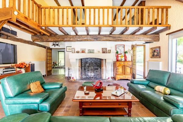 Maison à vendre 10 pièces CHEZY SUR MARNE (02)