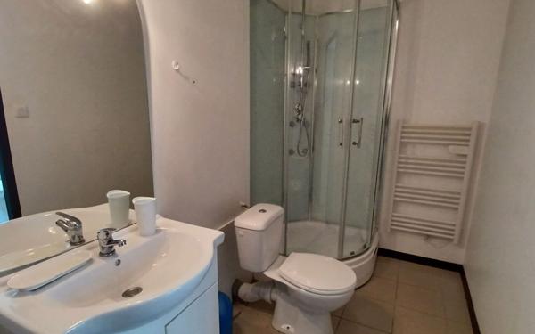 Appartement à louer    1 pièce •    Rochefort