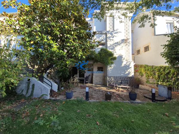 LA ROCHELLE LA GENETTE MAISON STYLE ART DECO 150 M²  La rochelle