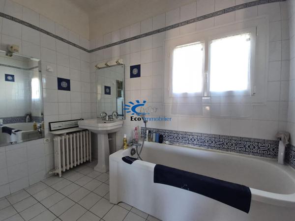 LA ROCHELLE LA GENETTE MAISON STYLE ART DECO 150 M²  La rochelle