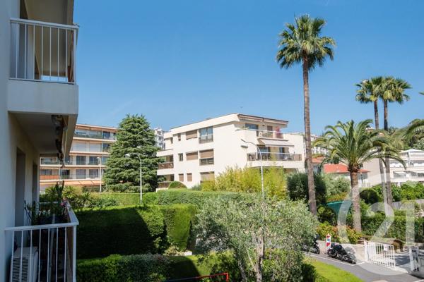 Appartement F2 à vendre  2 pièces - 50,55 m 2   NICE  - 06