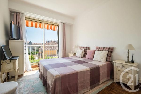 Appartement F2 à vendre  2 pièces - 50,55 m 2   NICE  - 06