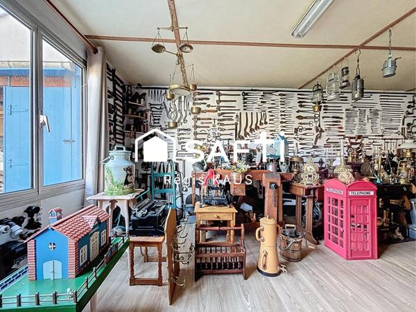 Potentiellement habitation, garage ou atelier avec jardin au centre de Luçon