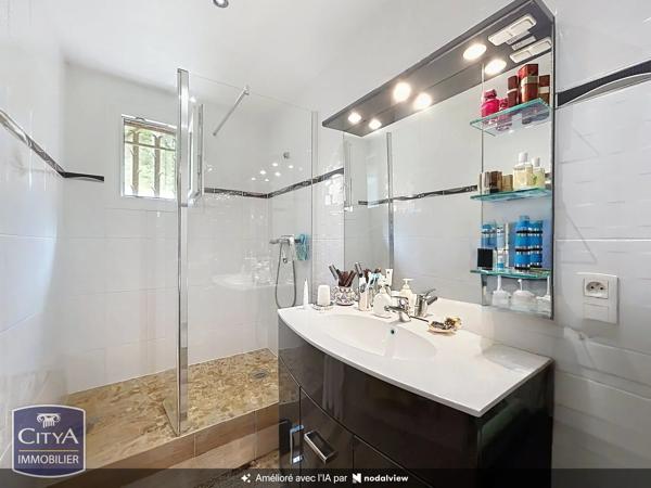 Maison à vendre 4 pièces 84m² Saint-Raphaël (83700)