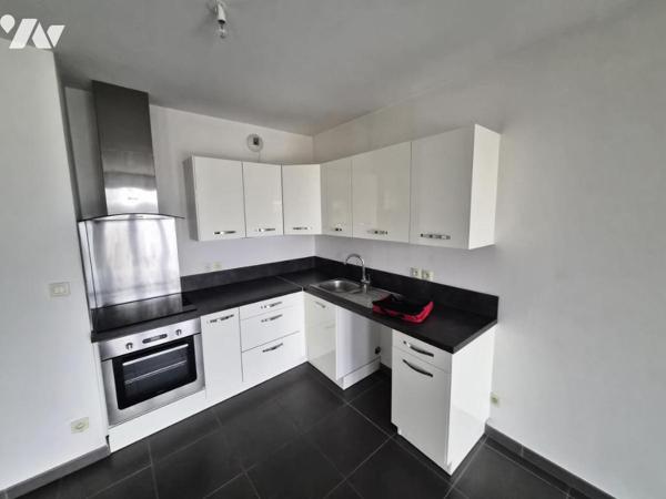 APPARTEMENT T3 ( 2 chambres) AVEC TERRASSE ET 2 PARKINGS