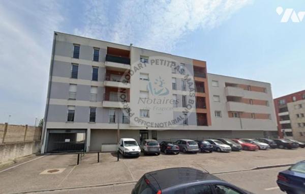 APPARTEMENT T3 ( 2 chambres) AVEC TERRASSE ET 2 PARKINGS