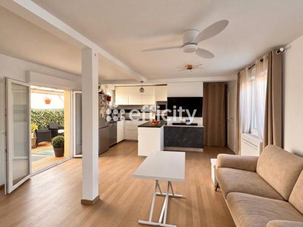 Maison
         4 pièces
        - 100 m² Exclusivité 550 000 €*
