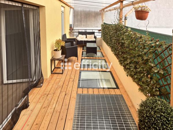 Maison
         4 pièces
        - 100 m² Exclusivité 550 000 €*