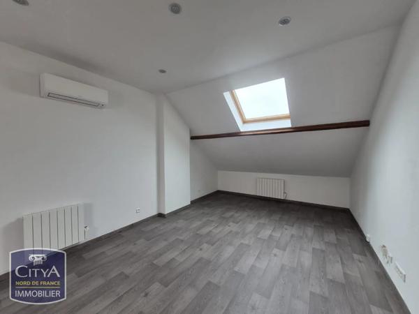 Appartement à louer 2 pièces 43.3m² Annay (62880)