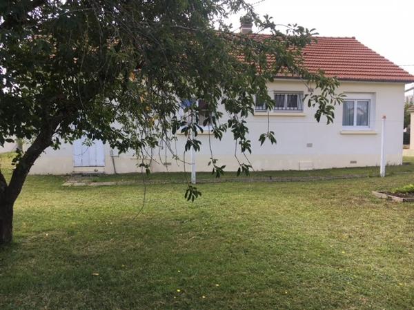 Levet (18340) Maison 4 pèces de 70m2 env + Combles Aménageables et Garage à Levet