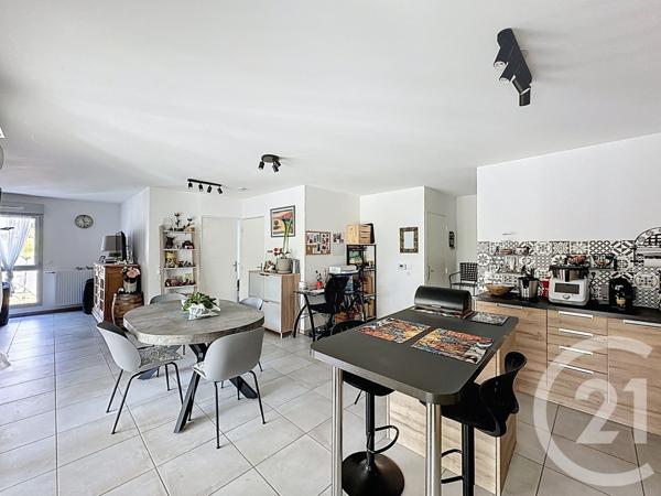 Appartement F3 à vendre  3 pièces - 66 m2 SEREZIN DU RHONE - 69