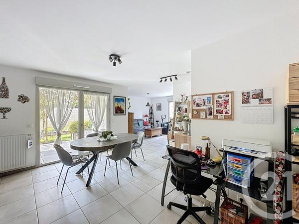 Appartement F3 à vendre  3 pièces - 66 m2 SEREZIN DU RHONE - 69