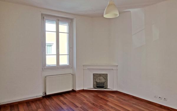 Maison à vendre    4 pièces •  Alès