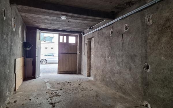 Maison à vendre    4 pièces •  Alès