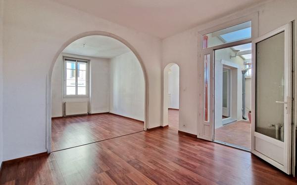 Maison à vendre    4 pièces •  Alès