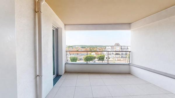 Vente                                                      Appartement
                        
                     2 pièces                      49 m2                     à Chelles