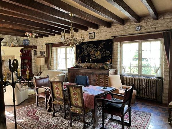 Maison à vendre 218 000 € Souillac 6 p 155 m² DPE E