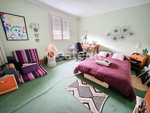 A vendre Maison de 6 pièces de 126 m2 à Plaisir - Quartier de la Bretechelle