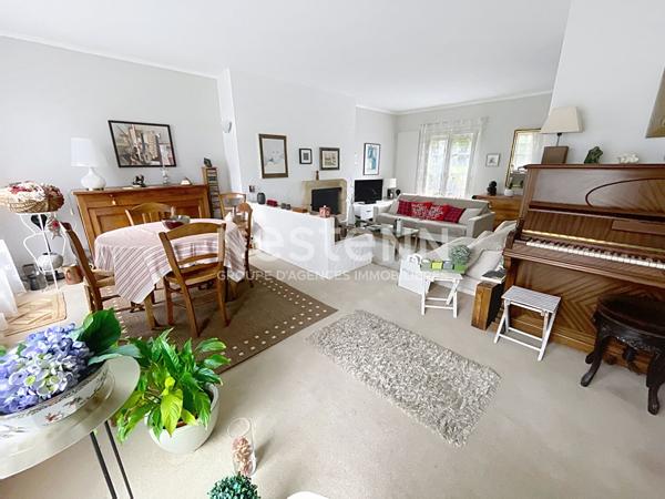 A vendre Maison de 6 pièces de 126 m2 à Plaisir - Quartier de la Bretechelle