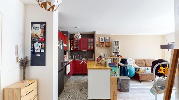 3 pièces - Pas de travaux - Terrasse / Jardin - Parking - Proche transports / commerces