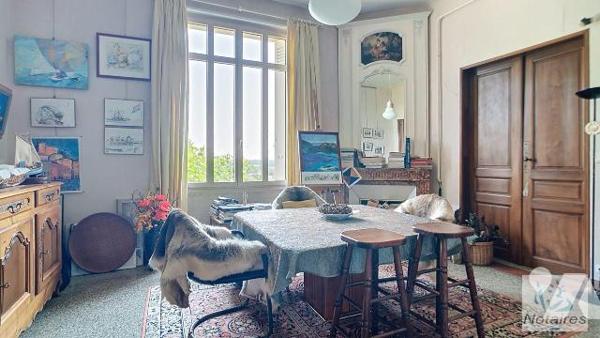 Maison à vendre à Pompignac (33370) en Gironde (33).

Proche Fargues Saint Hilaire (33370) be...