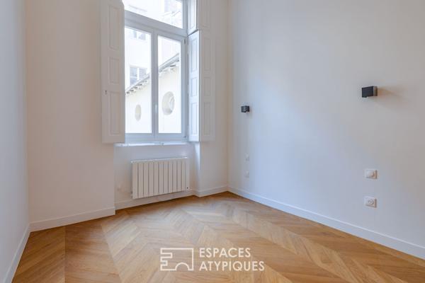 Appartement à la rénovation contemporaine quartier Ainay