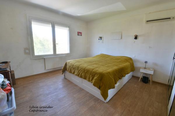 Maison à vendre 215M² 7/8 pièces PELISSANNE (13)
