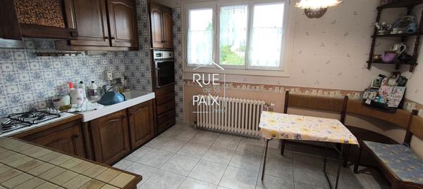79200 CHATILLON SUR THOUET PAVILLON SUR SOUS-SOL