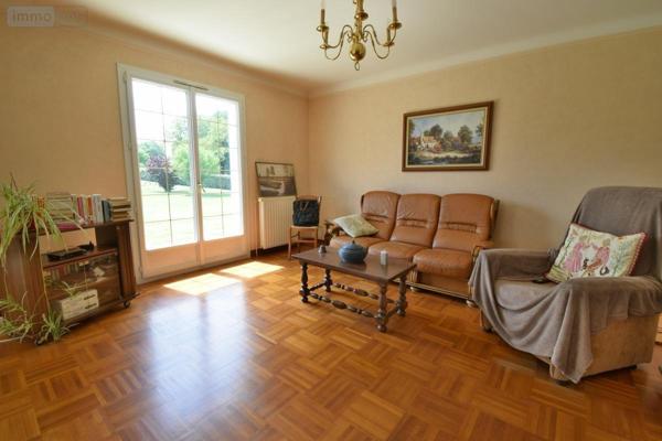 Maison à vendre à Segré-en-Anjou Bleu dans le Maine-et-Loire (49500), ref : 49019-3395