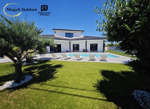Villa moderne 210 m2- Pièce de vie grandiose- Proche commodités