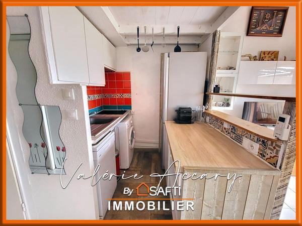 Saint-Mandrier : Appartement vue mer de 53 m², 3 chambres, balcon dans résidence de standing.