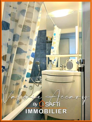 Saint-Mandrier : Appartement vue mer de 53 m², 3 chambres, balcon dans résidence de standing.