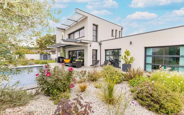 Maison à vendre    4 pièces •  Lons